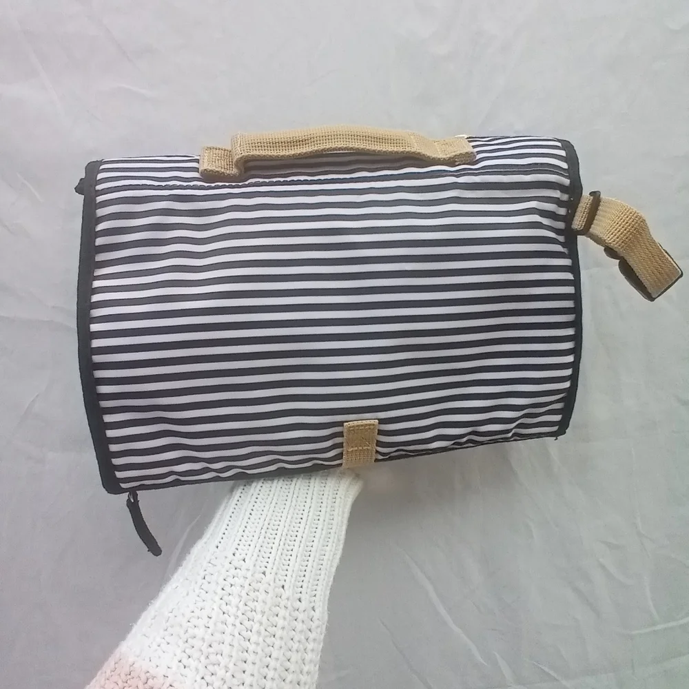Skip Hop Portable Baby Changing Pad, Pronto, Black & White Stripe